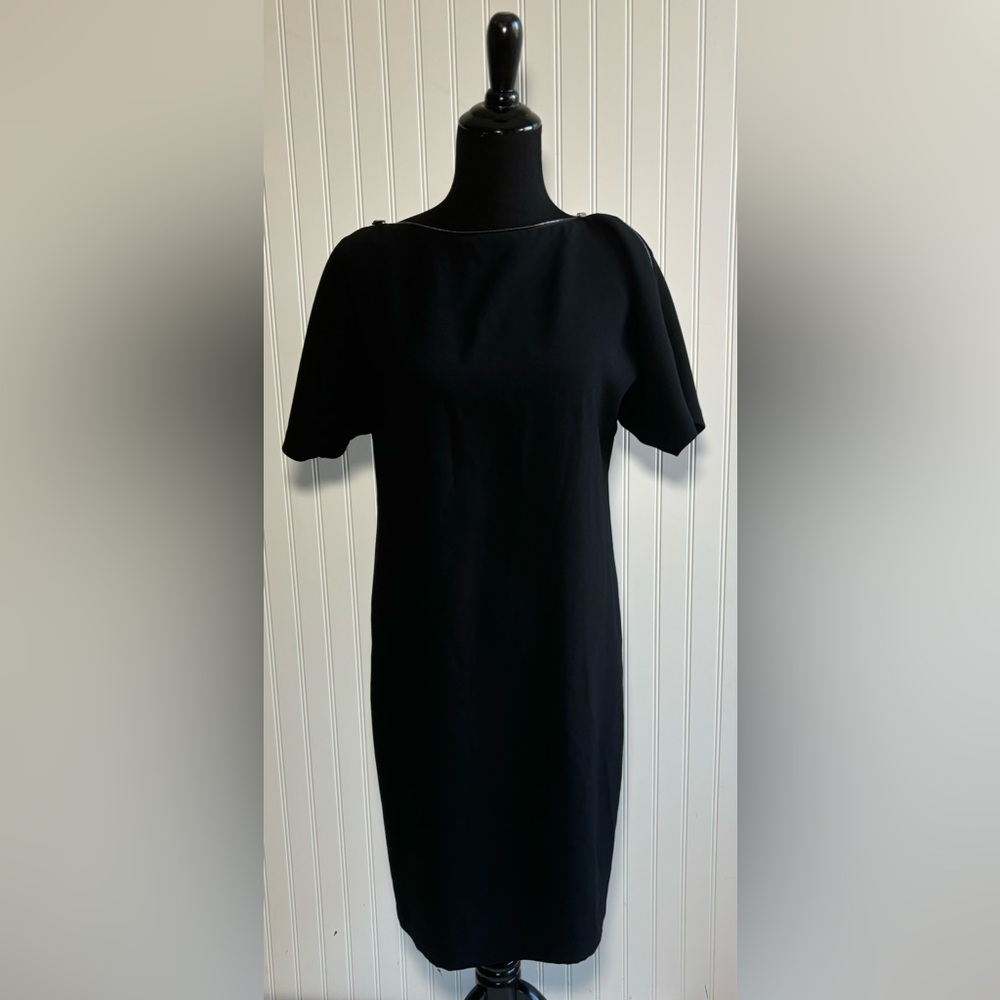 Elie Tahari Black Sheath Dress Zipper Sleeve XS Career Cocktail Quiet Luxury